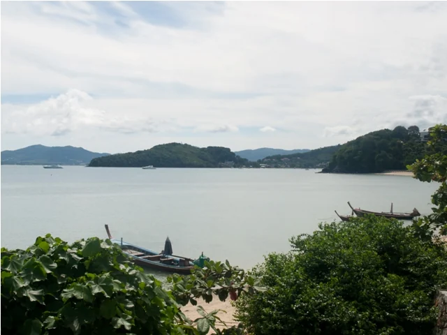 Побережье возле Phuket Aquarium
